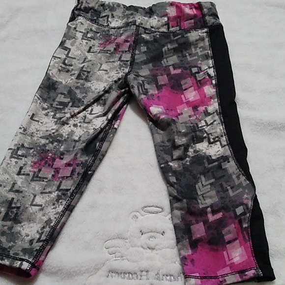 🩷 Girls Gymnastics Capris Size Youth Small - Picture 5 of 5